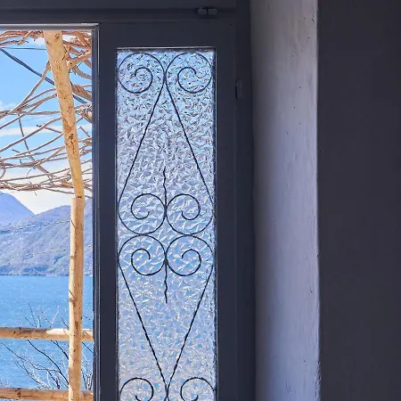 Oro Del Lario-4 By Interhome شقة بيلانو