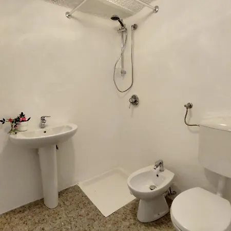 شقة Oro Del Lario-4 By Interhome