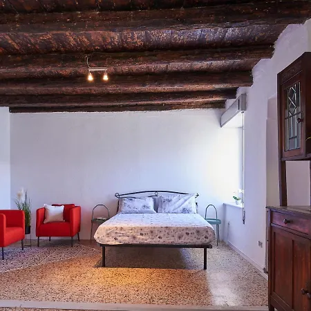 Oro Del Lario-4 By Interhome *